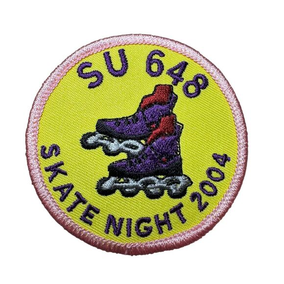 SU 648 Skate Night 2004 Patch Badge Girl Scout Activity GS VINTAGE HTF NEW - Picture 2 of 4